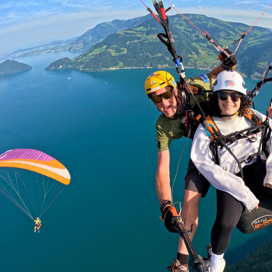 Paragliding über dem Vierwaldstättersee mit Skyglide
